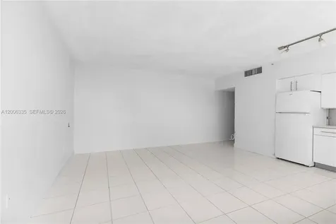 555 NE 15th Street Miami FL 33132