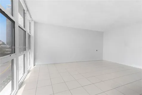 555 NE 15th Street Miami FL 33132
