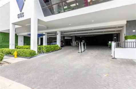 555 NE 15th Street Miami FL 33132