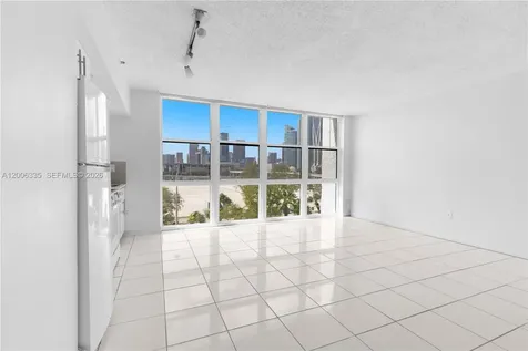 555 NE 15th Street Miami FL 33132