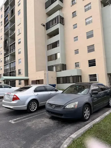 5055 NW 7th Street Miami FL 33126
