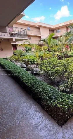 10625 SW 112th Avenue Miami FL 33176