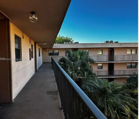 10625 SW 112th Avenue Miami FL 33176