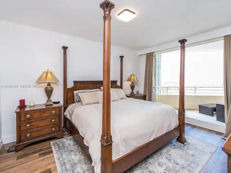 888 Brickell Key Drive Miami FL 33131
