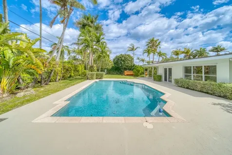 15730 SW 87th Court Palmetto Bay FL 33157