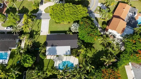15730 SW 87th Court Palmetto Bay FL 33157