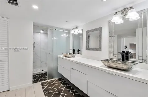 100 Bayview Drive Sunny Isles Beach FL 33160