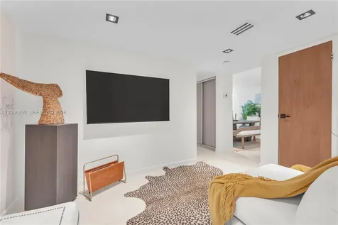 100 Bayview Drive Sunny Isles Beach FL 33160