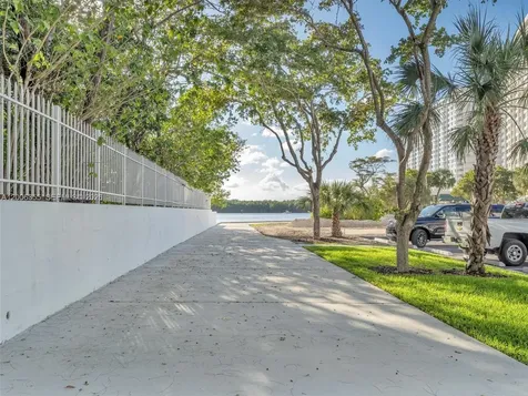 100 Bayview Drive Sunny Isles Beach FL 33160