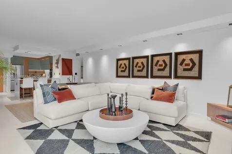 100 Bayview Drive Sunny Isles Beach FL 33160