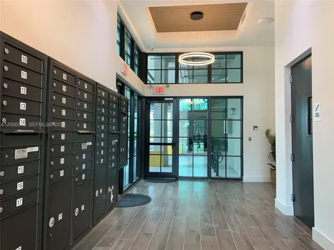 4100 Davie Road Davie FL 33314