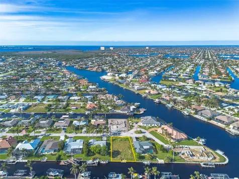 5219 Skylart Court Cape Coral FL 33904