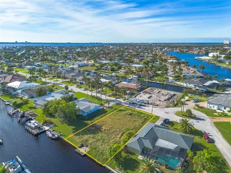 5219 Skylart Court Cape Coral FL 33904