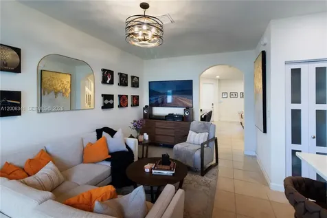 3280 W 92nd Place Hialeah FL 33018