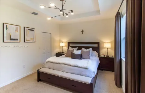 3280 W 92nd Place Hialeah FL 33018