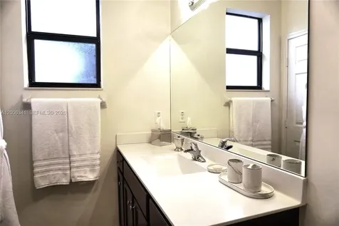 3280 W 92nd Place Hialeah FL 33018