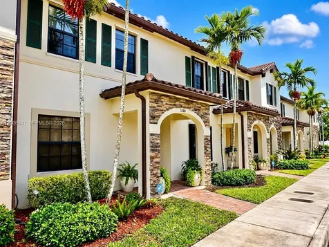 3280 W 92nd Place Hialeah FL 33018