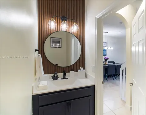 3280 W 92nd Place Hialeah FL 33018