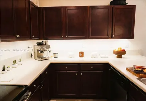 3280 W 92nd Place Hialeah FL 33018