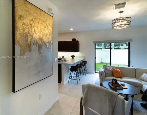 3280 W 92nd Place Hialeah FL 33018