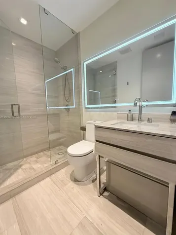 18975 Collins Avenue Sunny Isles Beach FL 33160