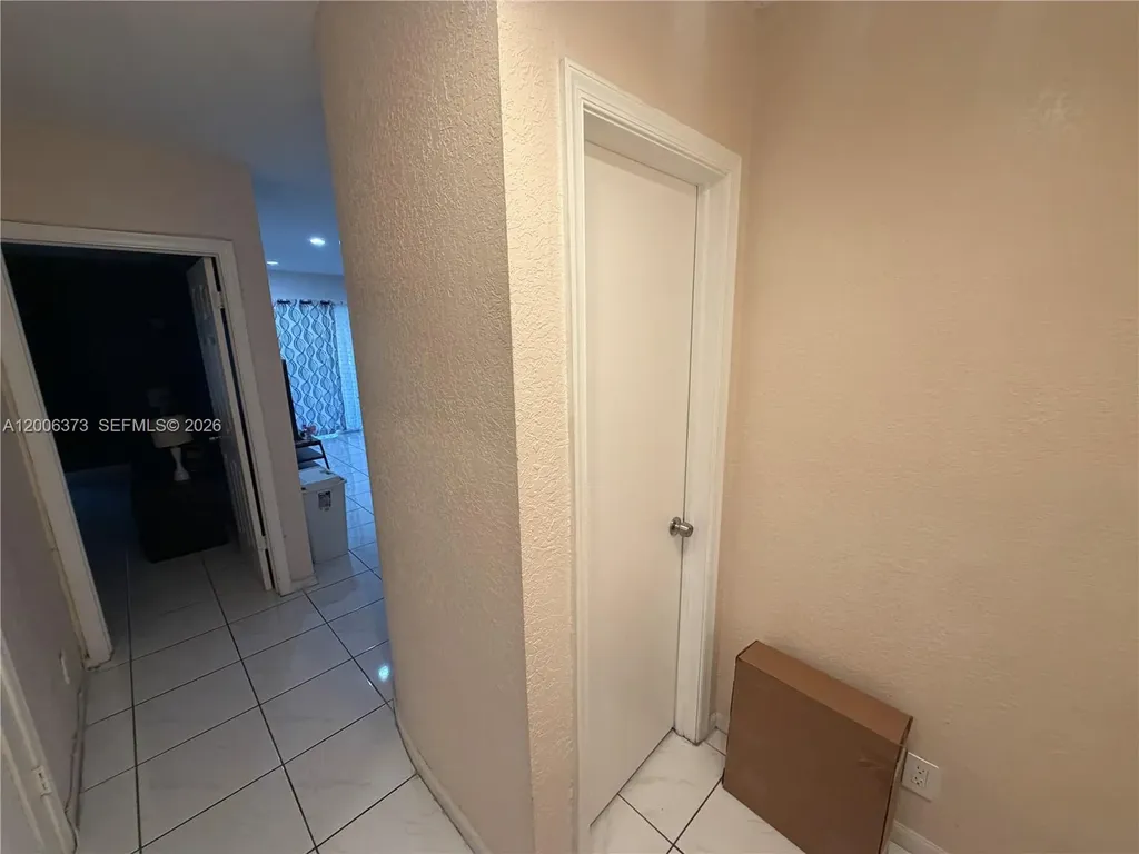 2200 NE 66th Street Fort Lauderdale FL 33308
