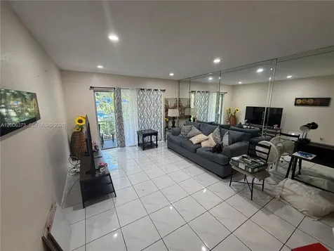 2200 NE 66th Street Fort Lauderdale FL 33308