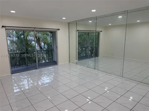2200 NE 66th Street Fort Lauderdale FL 33308