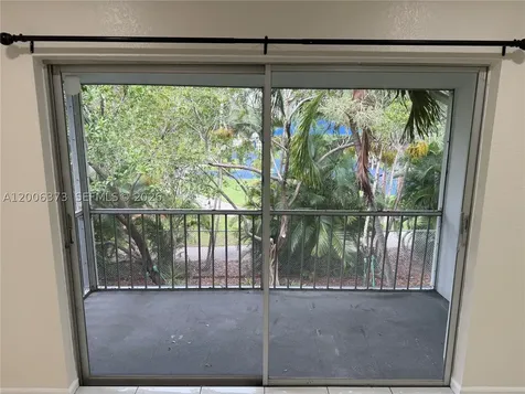 2200 NE 66th Street Fort Lauderdale FL 33308