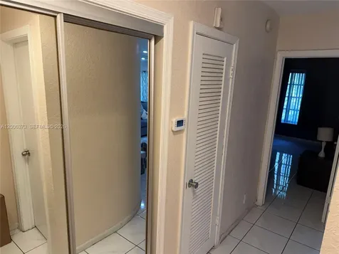 2200 NE 66th Street Fort Lauderdale FL 33308