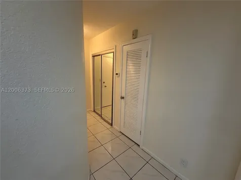 2200 NE 66th Street Fort Lauderdale FL 33308