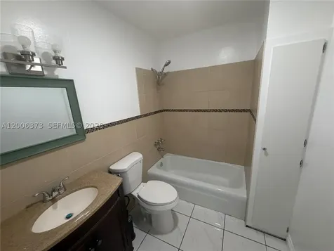 2200 NE 66th Street Fort Lauderdale FL 33308