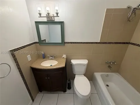 2200 NE 66th Street Fort Lauderdale FL 33308
