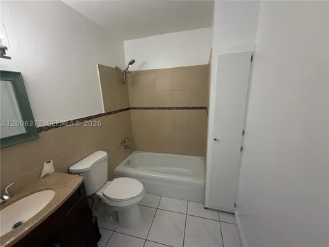 2200 NE 66th Street Fort Lauderdale FL 33308