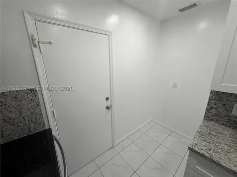 2200 NE 66th Street Fort Lauderdale FL 33308