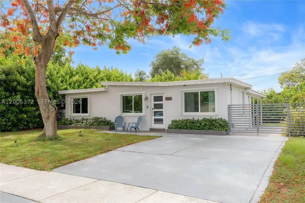 5710 SW 40th Court West Park FL 33023
