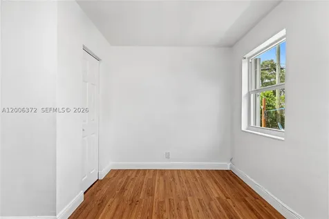 5710 SW 40th Court West Park FL 33023