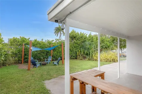 5710 SW 40th Court West Park FL 33023