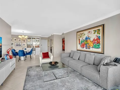 500 Bayview Drive Sunny Isles Beach FL 33160