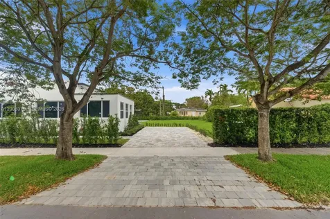 5735 SW 12th Street West Miami FL 33144