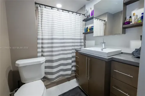 1980 Seagrape Avenue Pembroke Pines FL 33026