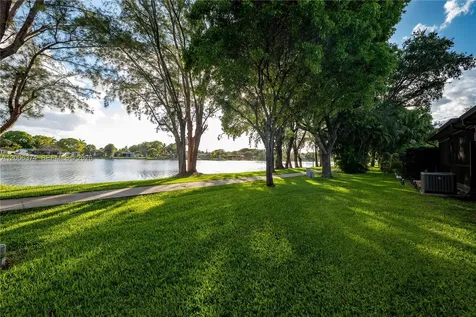 1980 Seagrape Avenue Pembroke Pines FL 33026