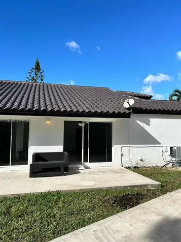 820 NW 132 Court Miami FL 33182