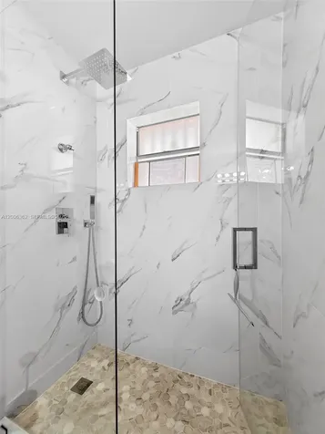 2238 W 74th Terrace Hialeah FL 33016