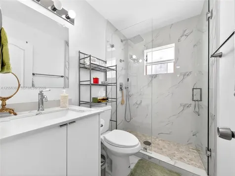 2238 W 74th Terrace Hialeah FL 33016
