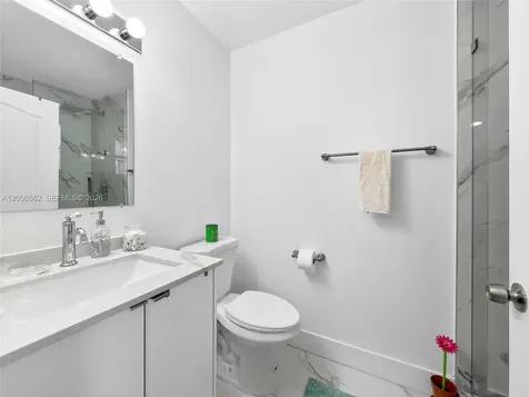 2238 W 74th Terrace Hialeah FL 33016
