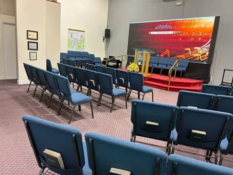 5993 NW 102nd Avenue Doral FL 33178