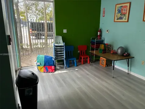 5993 NW 102nd Avenue Doral FL 33178
