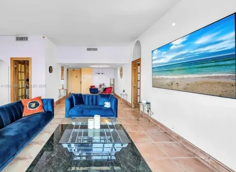20301 W Country Club Drive Aventura FL 33180