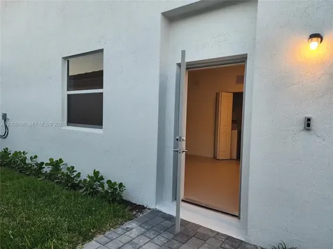 12729 SW 211th Street Miami FL 33177